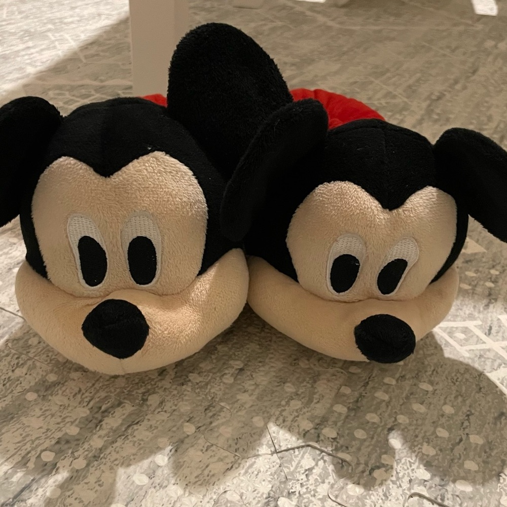 Disney Mickey Mouse Slippers Kids Size 7/8